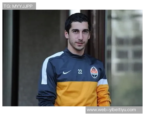 姆希塔良谈赴澳大利亚踢意甲的疯狂经历与球员生涯的经济现实